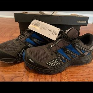 Salomon men’s tennis shoes